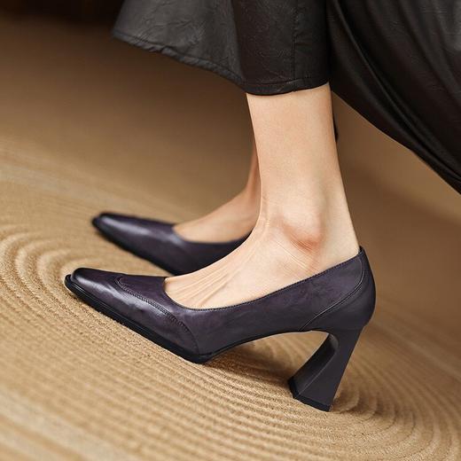 【预售5天】新款浅口方头粗跟单鞋女通勤高跟小皮鞋工作鞋百搭时尚高跟鞋HB&7740 商品图2