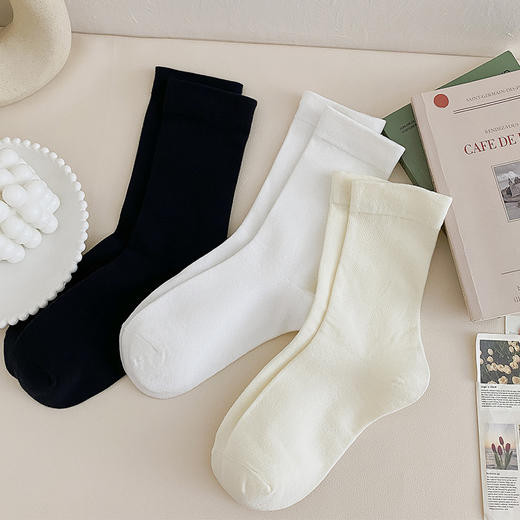「9.9元到手3双！春夏无骨袜」白色袜子女中筒袜 无骨袜月子袜涤纶纯色堆堆袜薄款日系中筒冰冰袜配饰 商品图3