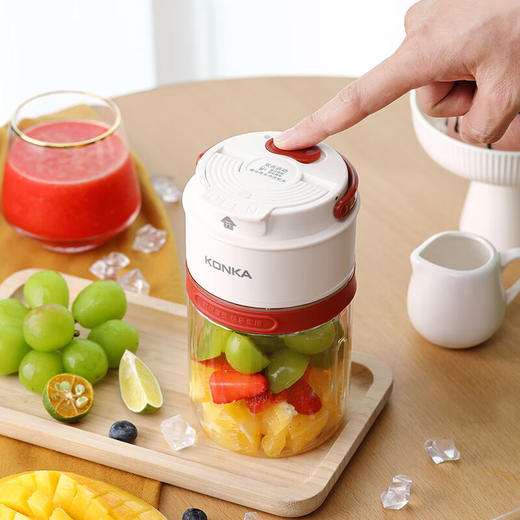 康佳（KONKA）榨汁杯无线迷你随行电动便携式果汁杯_KGZB-0481-M 商品图1