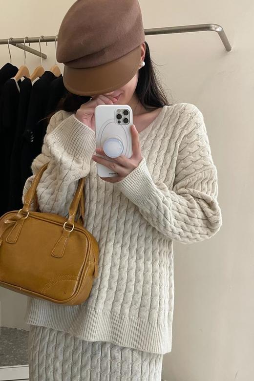 Le Malene 经典米白色针织上衣半裙套装 17788 商品图2