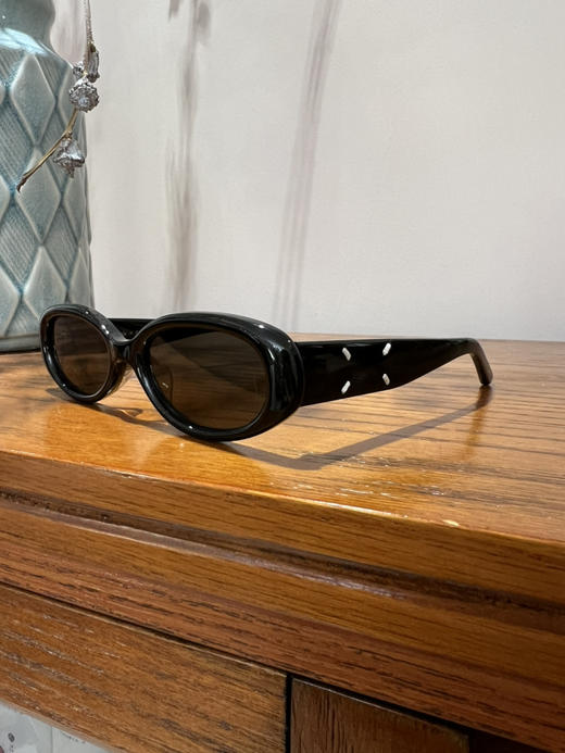 311-1 渠道货 GM联名MM6 206型号 蛋型窄框墨镜 时髦太阳镜 三色 商品图14