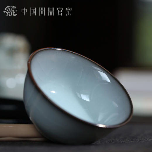 问鼎官窑北官月白鸿融杯 商品图1