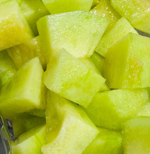 牛3蜜瓜|网纹甜瓜中的高级品种，来自日本，历时三年反复栽培，才将这一美味根植中国。因其独一无二的绝佳口味，被称作“甜瓜贵族”呢💚💚 商品图3