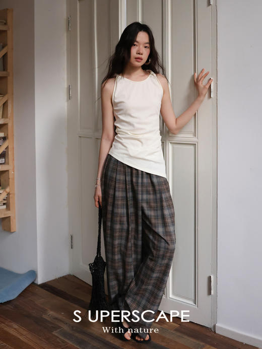 素舶 莱赛尔三醋酸混纺收腰显瘦抽褶挂脖背心SUPERSCAPE 商品图3