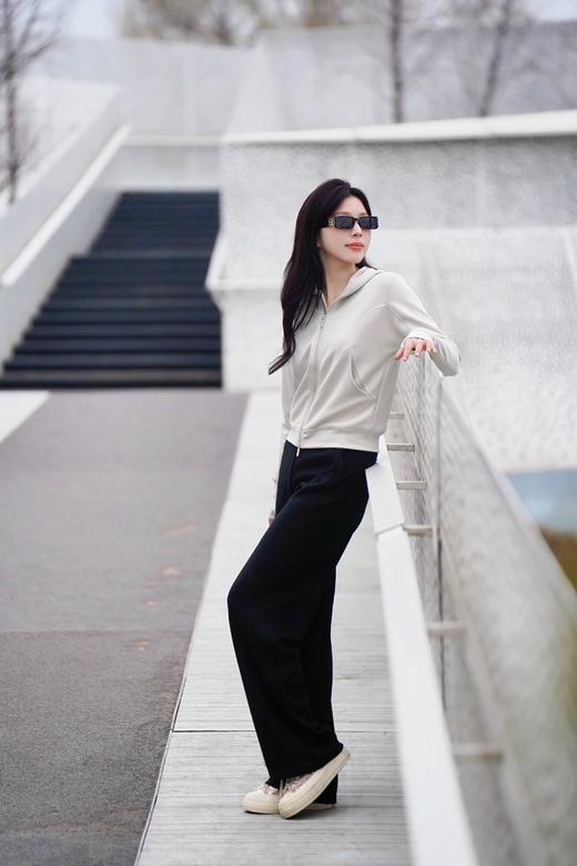 S2 臣禾	空气层卫衣短外套	JZ251010575 商品图2