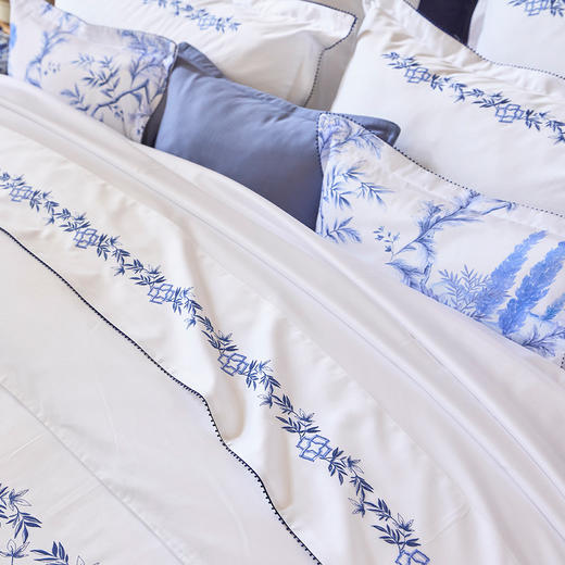 AT邸尔铂·法国进口奢华家纺Mirabeau米拉博之蓝系列床品四件套 商品图1