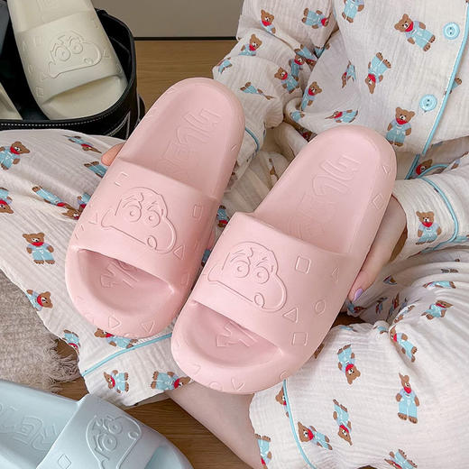 春夏新品卡通可爱蜡笔小新情侣款凉拖鞋舒适厚底一字拖居家室内【YHT2502】 商品图3