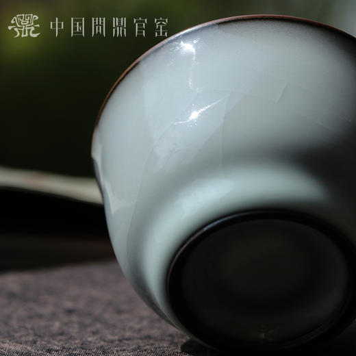 问鼎官窑北官月白端合杯（缺货） 商品图3