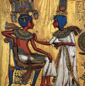 "千年爱恋 光影重启" 在尼罗河畔的晨光中，伯妮斯茵古埃及帝王之爱系列