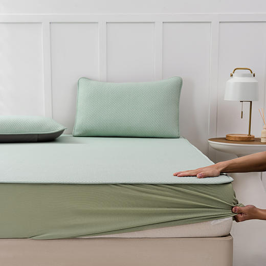 多喜爱  凉豆豆笠围三件套-汀兰（抹茶绿/星空灰/暮山紫）【凉感科技】【按摩颗粒】【可机洗】速冷凉感科技材料 凉而不冰A类抗菌 黑科技冷感材质 3D立体凉豆豆 三明治透气网 SC 商品图0