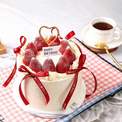 女神专属 | 甜蜜草莓动物奶油鲜果蛋糕,致闪耀女神【惠州】 商品图1