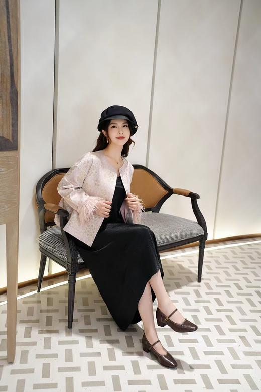 westory春秋季时尚优雅单鞋气质百搭玛丽珍低跟鞋女W24CE74491 商品图7