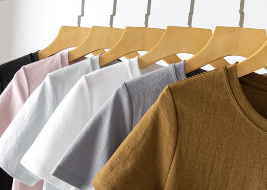 【高品质私服】【真丝醋酸圆领短袖T恤】免烫 凉感 速干，凉爽的舒适感，亲肤感满满YS258-CC 商品图2