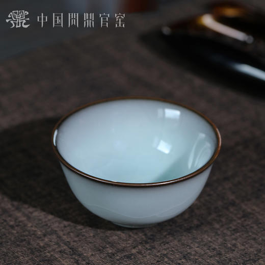 问鼎官窑北官月白鸿融杯 商品图2