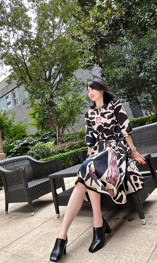 westory春秋新款方头粗跟真皮时尚简约通勤深口单鞋女W24CM74581 商品图7