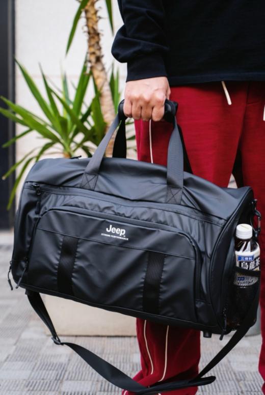 🌈健身党必入❗斩获TOP口碑榜的神级运动包来了！😎黑神话悟空同款【吉普·JEEP干湿分离健身包】💥炸裂登场，轻量化设计、出行无忧、减轻负担 轻松携带自由切换:手提/单肩/斜挎  商品图2