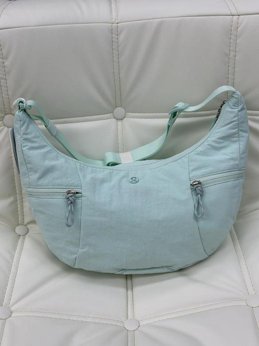 lululemon露露柜子最新款6L牛角包斜挎包饺子包可颂包（MT） 商品图6