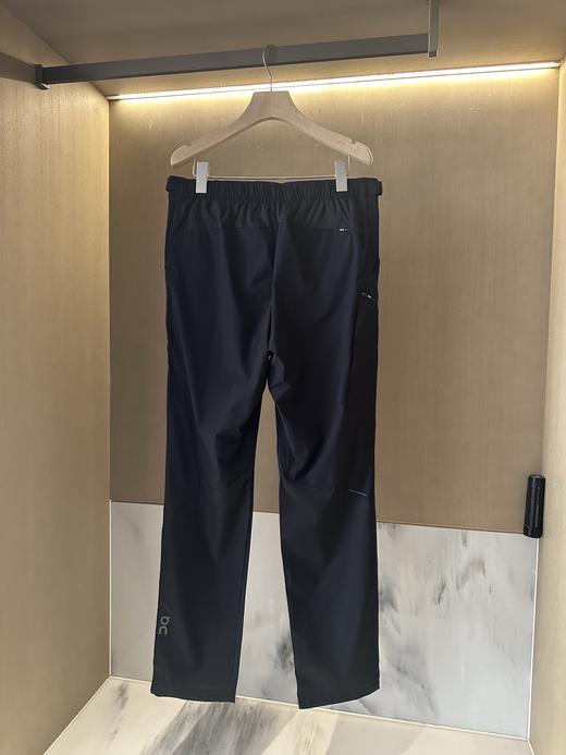 点此购买 On昂跑春秋季男士高性能轻量越野跑长裤 ye 311744 商品图6