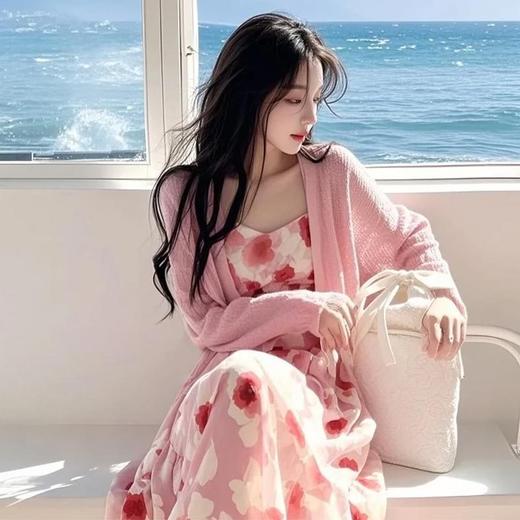 早春独特绝美小个子多巴胺森系粉色针织衫碎花吊带裙套装 商品图1