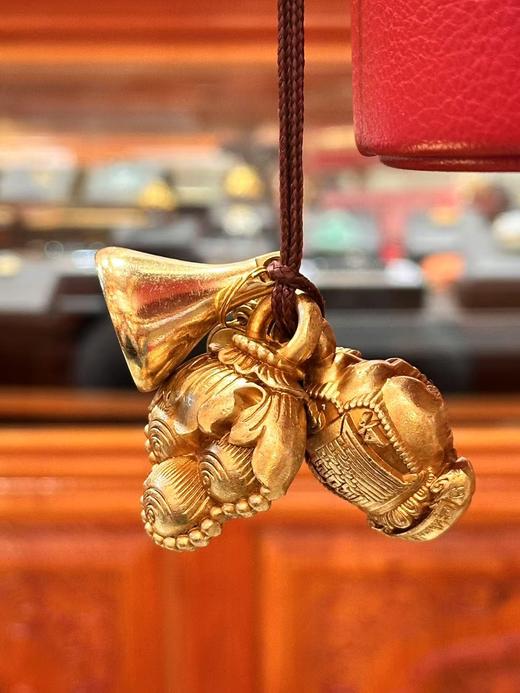 特大号92cm纯铜红皮手摇转经轮圣大解脱经、六字大明咒转经筒带实木底座一套 商品图5