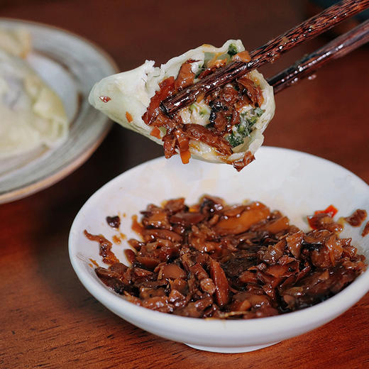 食养节【任意两瓶减6元 3瓶减12元】【菌王酱+泡椒酱】开封后请放冰箱冷藏储存  真材实料 自然鲜味 拌面拌饭吃得香 当火锅底料特别绝～湖州仓 商品图3