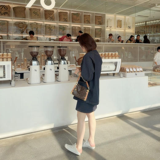 火桐hooton 蚕丝牛仔 及膝牛仔半裙99033 商品图1