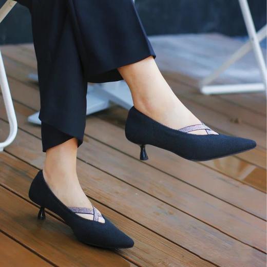 Malove王妃鞋带跟系列 | 爱心跟侧空款、经典猫跟款、经典尖头单鞋，三款可选择（爆单！3-15天发货） 商品图4