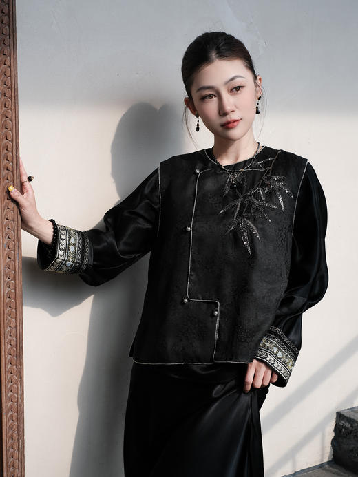 盛唐牡丹 |手工珠绣香云纱马甲 商品图2