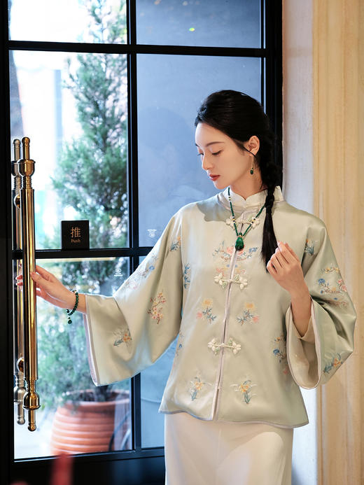 盛唐牡丹 |竹璜绿重缎真丝散花手推绣外套 商品图3