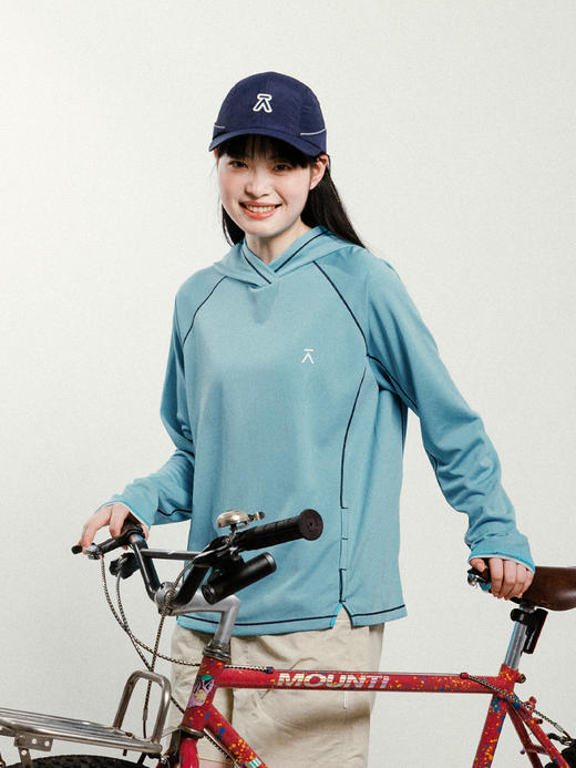 【品牌特惠】ACMEITEM爱棵米 户外情侣连帽骑行T恤吸湿速干合体长袖上衣男女GAG3340203A 商品图1