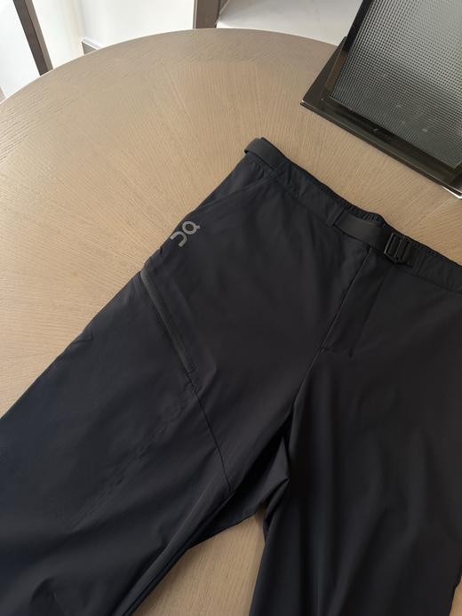 点此购买 On昂跑春秋季男士高性能轻量越野跑长裤 ye 311744 商品图9