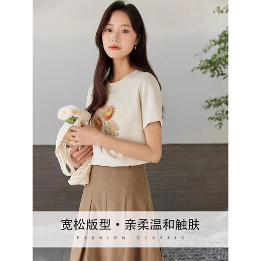 夏季绣花T恤女短袖正肩休闲宽松舒适时尚印花上衣   SQ561 商品图2