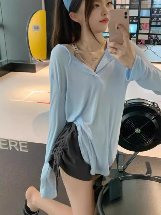 【夏季爆款遮阳防晒衫】V领垂坠感上衣 纯欲风辣妹百搭显瘦修身长袖T恤  商品图3