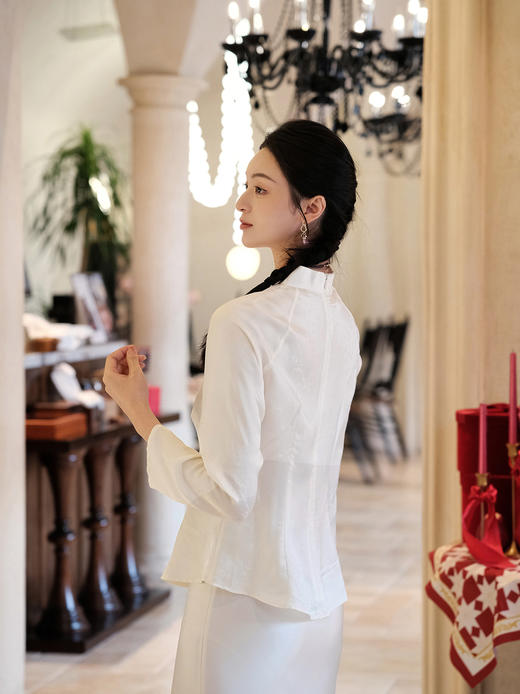 盛唐婧 |真丝插肩暗纹提花衬衫 商品图4