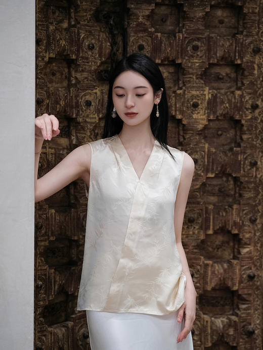 盛唐牡丹 |浅香槟色文竹真丝背心(售完不补) 商品图0