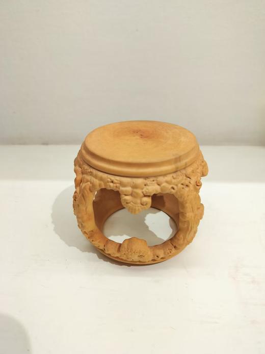 黄杨木凳子形底座10*11cm 商品图0