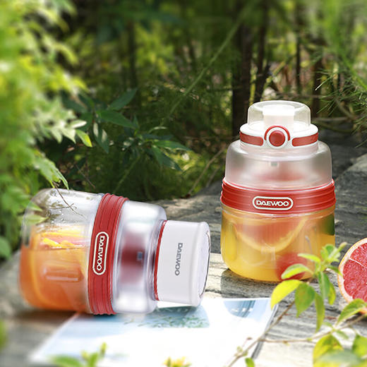 大宇（DAEWOO）榨汁杯家用迷你随行电动便携式果汁杯 便携式榨汁吨吨桶（海棠红）_DYGZ-5D10 商品图4