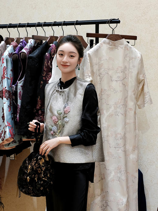 廷前观棠 | 玉团马甲 商品图0