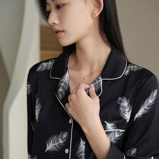 牛奶丝印花长袖套装 商品图6