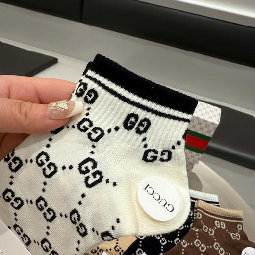 F125礼盒装，古奇新款Gucci船袜潮袜时尚百搭🔥新款四季新款中筒纯棉袜子 商品图1
