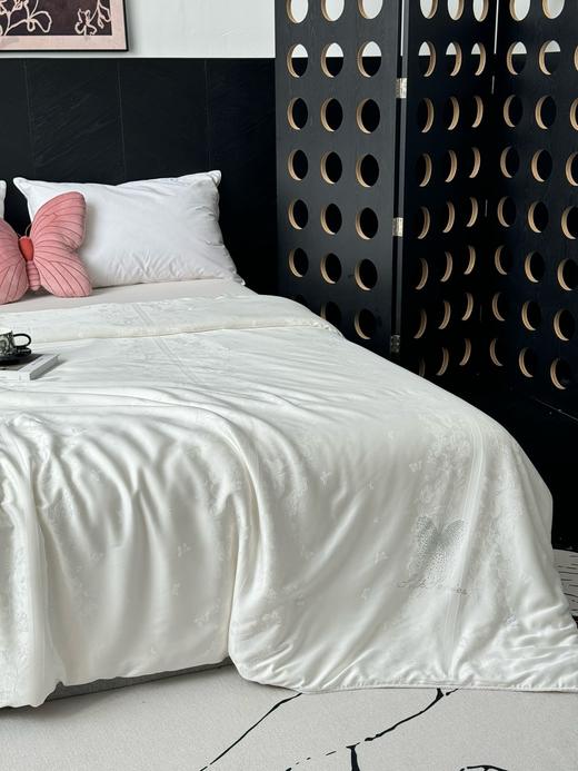 【由中国人保承保 保真100%蚕丝】高端奢润蝶舞花间天丝棉古法纯手工蚕丝被  天丝棉柔软丝滑裸睡 商品图4