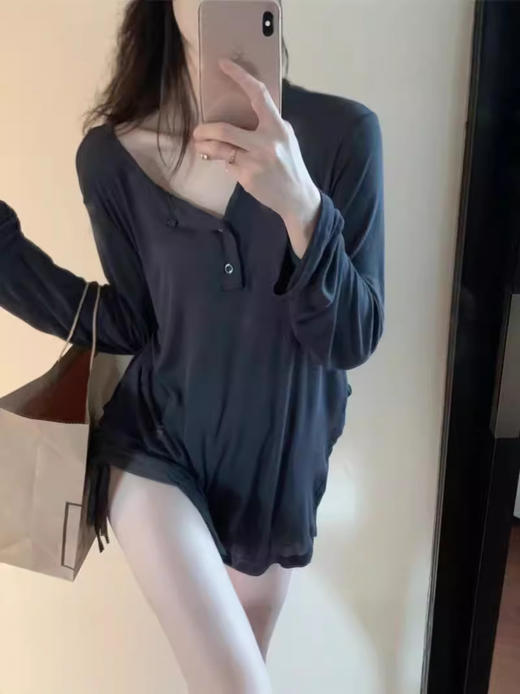 【夏季爆款遮阳防晒衫】V领垂坠感上衣 纯欲风辣妹百搭显瘦修身长袖T恤  商品图4