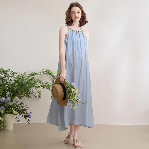 西遇法式挂脖连衣裙女新款小个子度假风收腰无袖长裙D0050491 商品图4