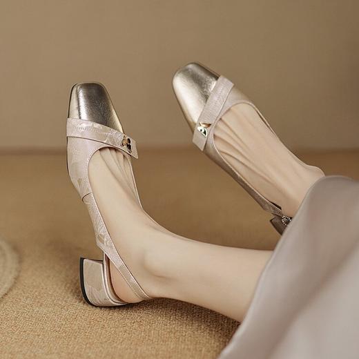 【预售5天】夏新款复古中式国风包头后空方头凉鞋时尚拼接一字带女鞋CFE&C6173 商品图4