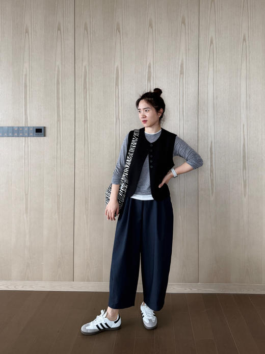 25早春--高品质西装马甲+半裙 套装【包邮+三天无理由退换】 商品图3