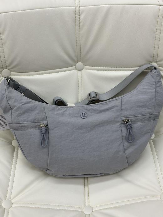 lululemon露露柜子最新款6L牛角包斜挎包饺子包可颂包（MT） 商品图4
