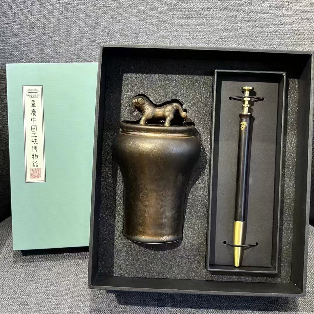 虎钮茶叶罐+柳叶剑笔套装