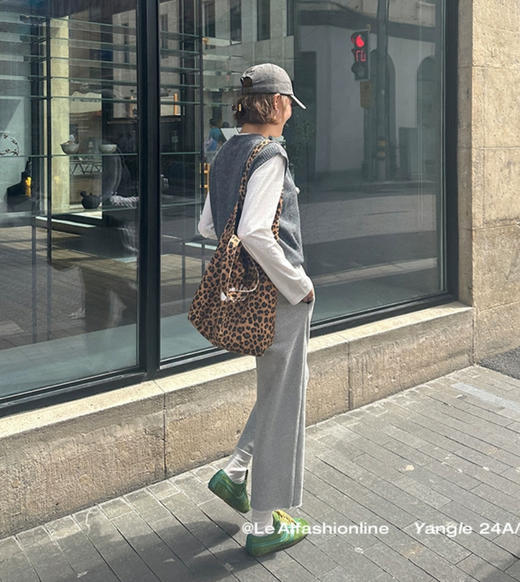 老米优品🎈 3-5天！小个子菇凉本菜！《松弛感毛边九分休闲裤》带一点点微喇的直筒版型，修腿神器！！K250312A  下架 商品图5