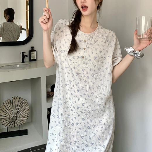 【绵柔轻软】春夏长款纽扣肌理感碎花睡裙女 新款宽松短袖连衣裙薄款睡衣家居服 商品图4