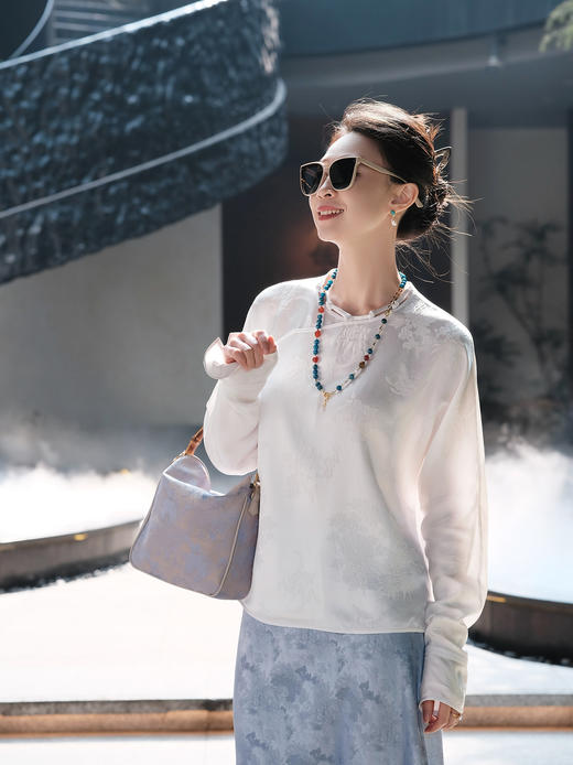 盛唐牡丹 |梅兰竹菊真丝冠乐绉偏襟上衣 商品图1